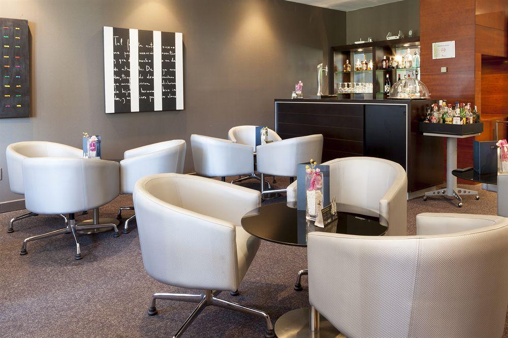 Ac Hotel Ponferrada By Marriott Exterior photo